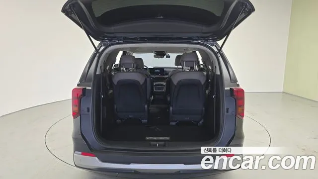 Kia Carnival — фото 20