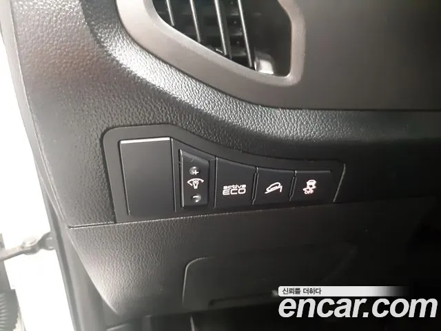 Kia Sportage — фото 16
