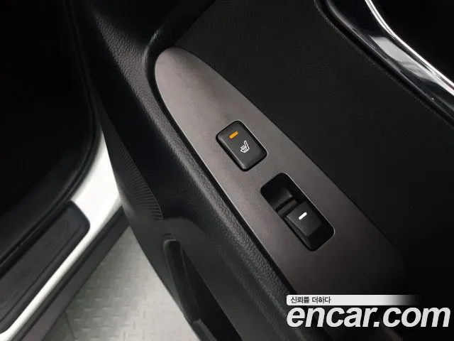 Kia Sportage — фото 17