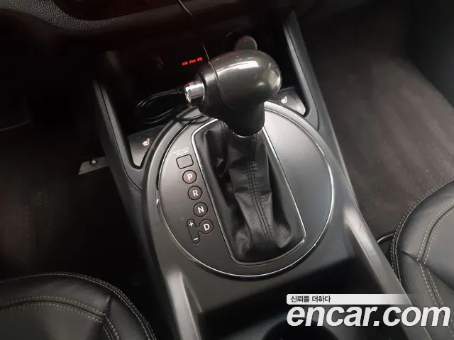 Kia Sportage — фото 9