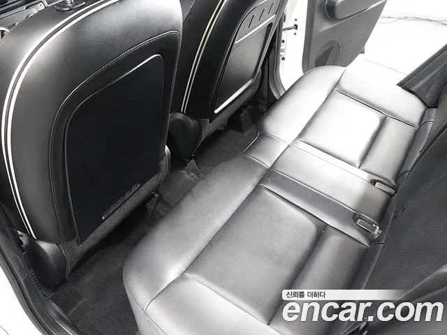 Hyundai Casper — фото 17