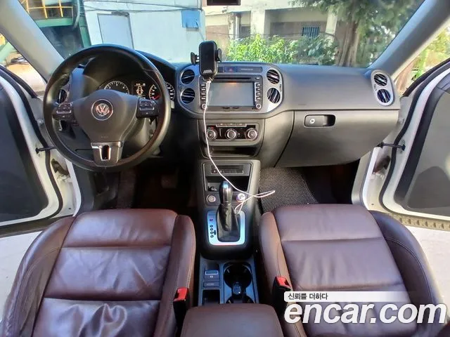 Volkswagen Tiguan — фото 9