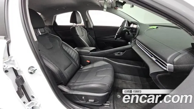 Hyundai Avante — фото 12