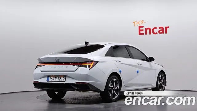 Hyundai Avante — фото 2