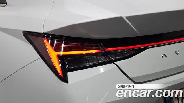 Hyundai Avante — фото 23