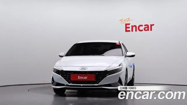 Hyundai Avante — фото 3