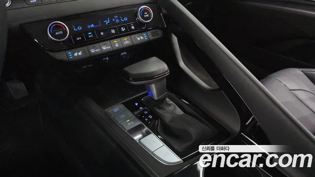Hyundai Avante — фото 9