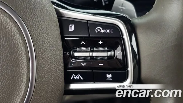 Kia Carnival — фото 18