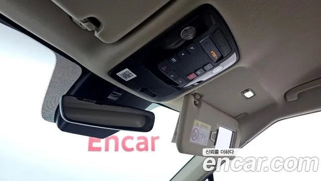 Kia Carnival — фото 32