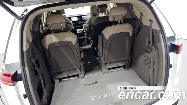 Kia Carnival — фото 36