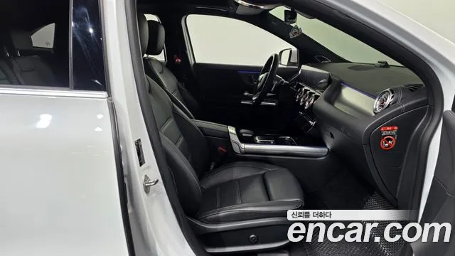 Mercedes-Benz EQA — фото 11