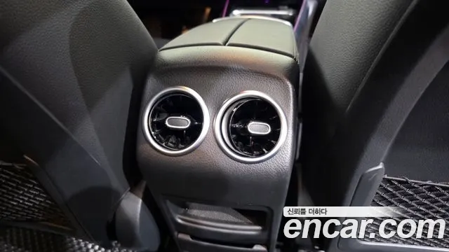 Mercedes-Benz EQA — фото 19
