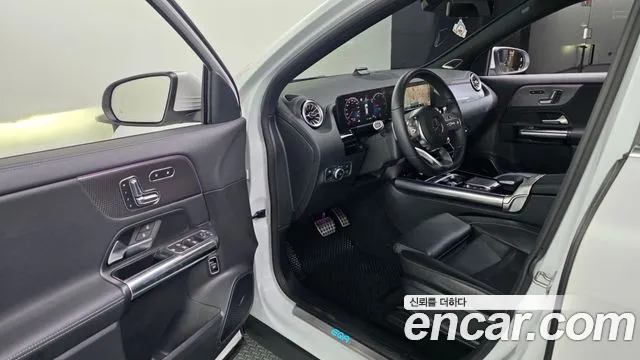 Mercedes-Benz EQA — фото 10