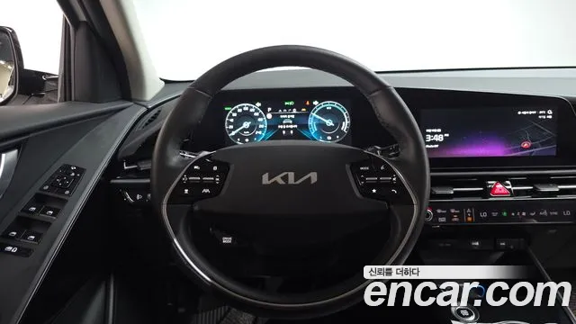 Kia Niro — фото 12