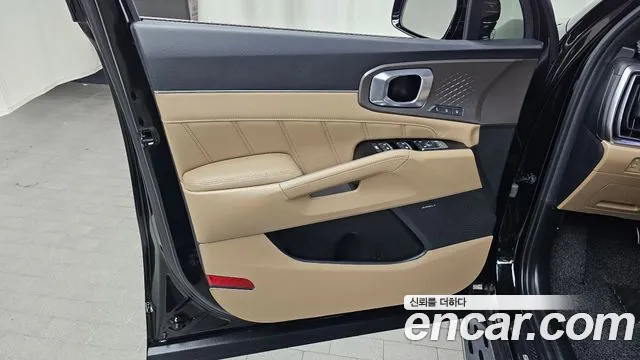 Kia Sorento — фото 24