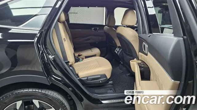 Kia Sorento — фото 10
