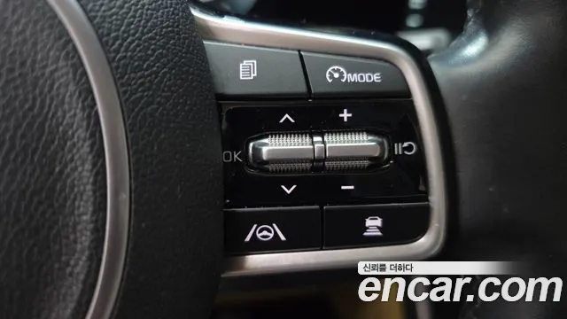 Kia Carnival — фото 17