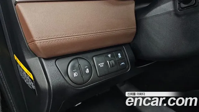 Hyundai Starex — фото 16