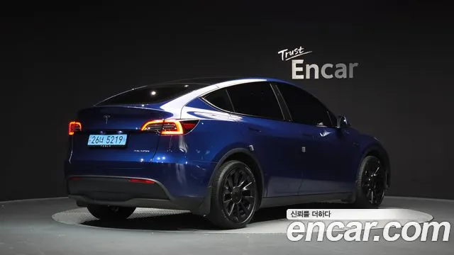 Tesla Model Y — фото 2