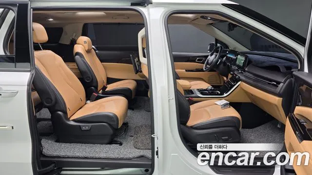 Kia Carnival — фото 26