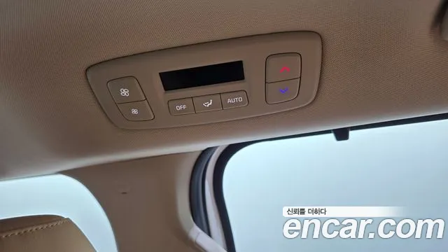 Kia Carnival — фото 28