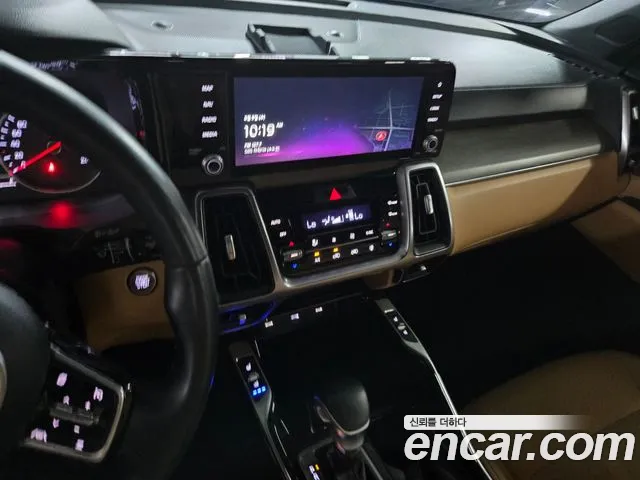 Kia Sorento — фото 8