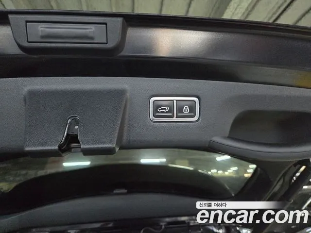 Kia Sorento — фото 9