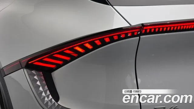 Kia EV6 — фото 23