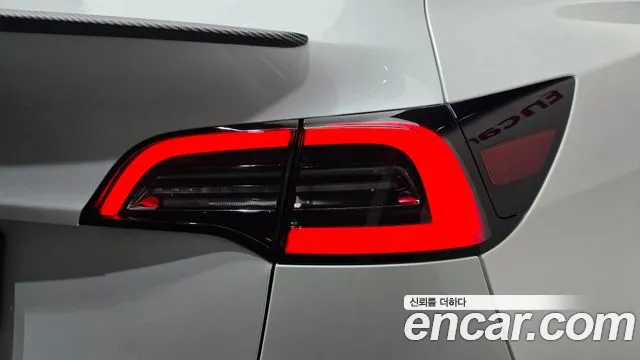 Tesla Model Y — фото 23