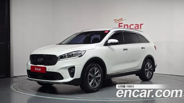 Kia Sorento — фото 1