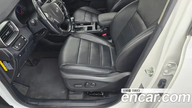 Kia Sorento — фото 18