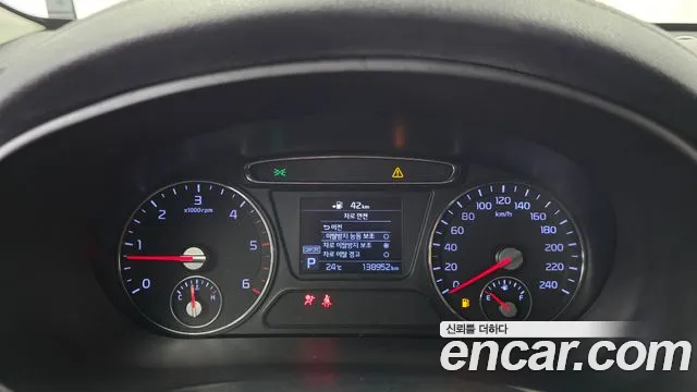 Kia Sorento — фото 8