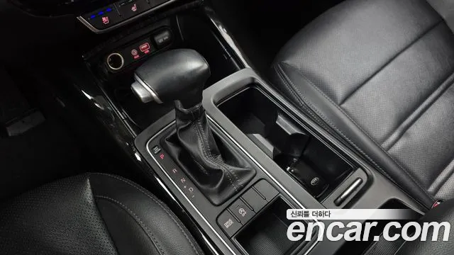 Kia Sorento — фото 9