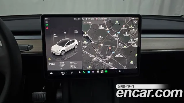 Tesla Model Y — фото 12