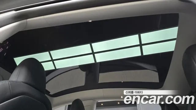 Tesla Model Y — фото 19