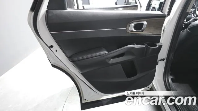 Kia Sorento — фото 25
