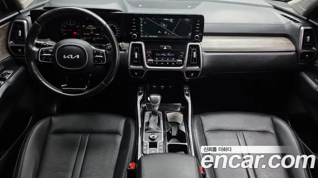 Kia Sorento — фото 7