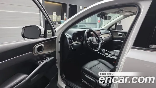 Kia Sorento — фото 10