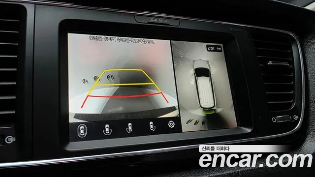 Kia Carnival — фото 15