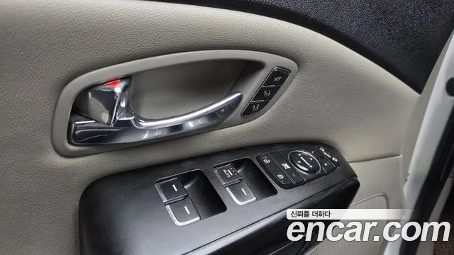 Kia Carnival — фото 35
