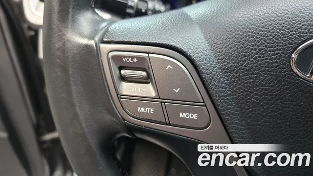 Hyundai Santa Fe — фото 16