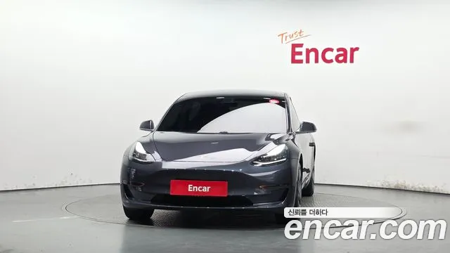 Tesla Model 3 — фото 3