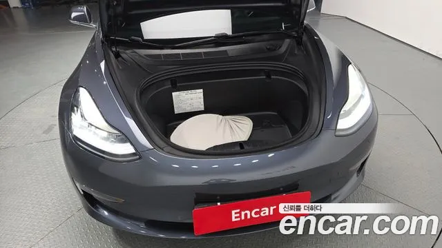 Tesla Model 3 — фото 6