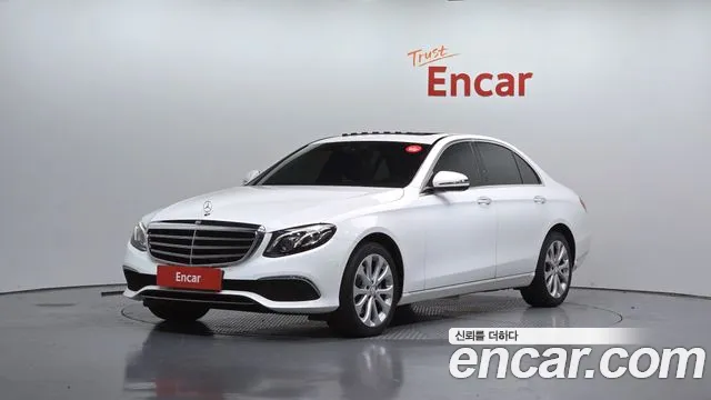 Mercedes-Benz E-Class — фото 1