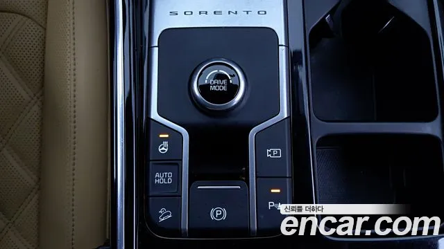 Kia Sorento — фото 9