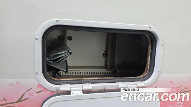 Hyundai Starex — фото 13