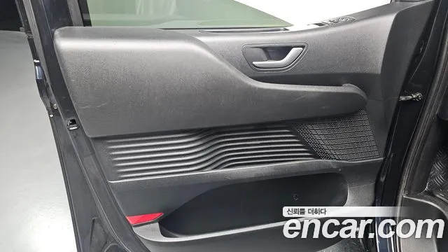 Hyundai Staria — фото 25