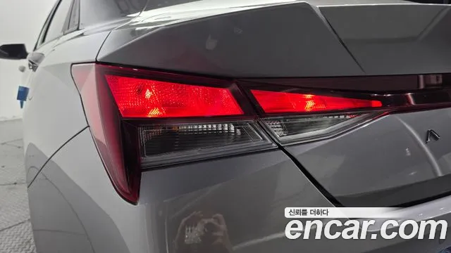 Hyundai Avante — фото 23