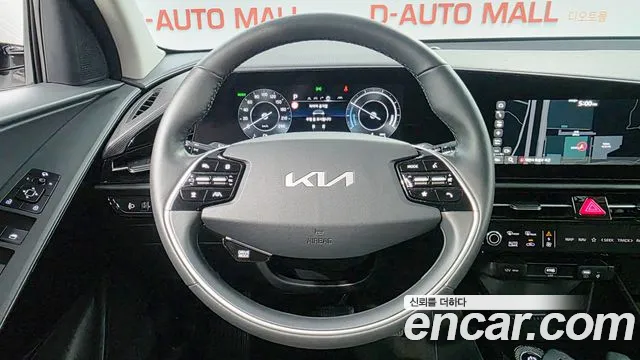 Kia Niro — фото 9