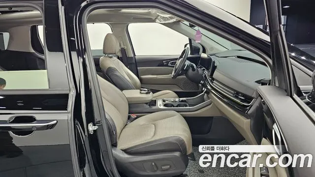 Kia Carnival — фото 11